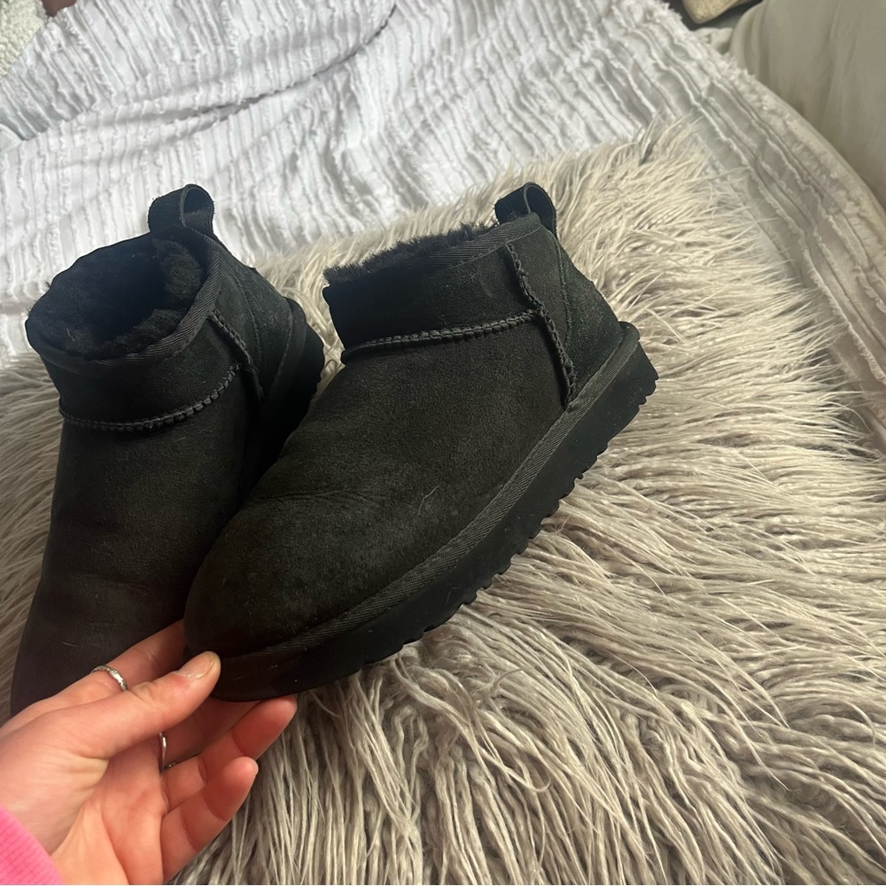 Ultra Mini Black Uggs